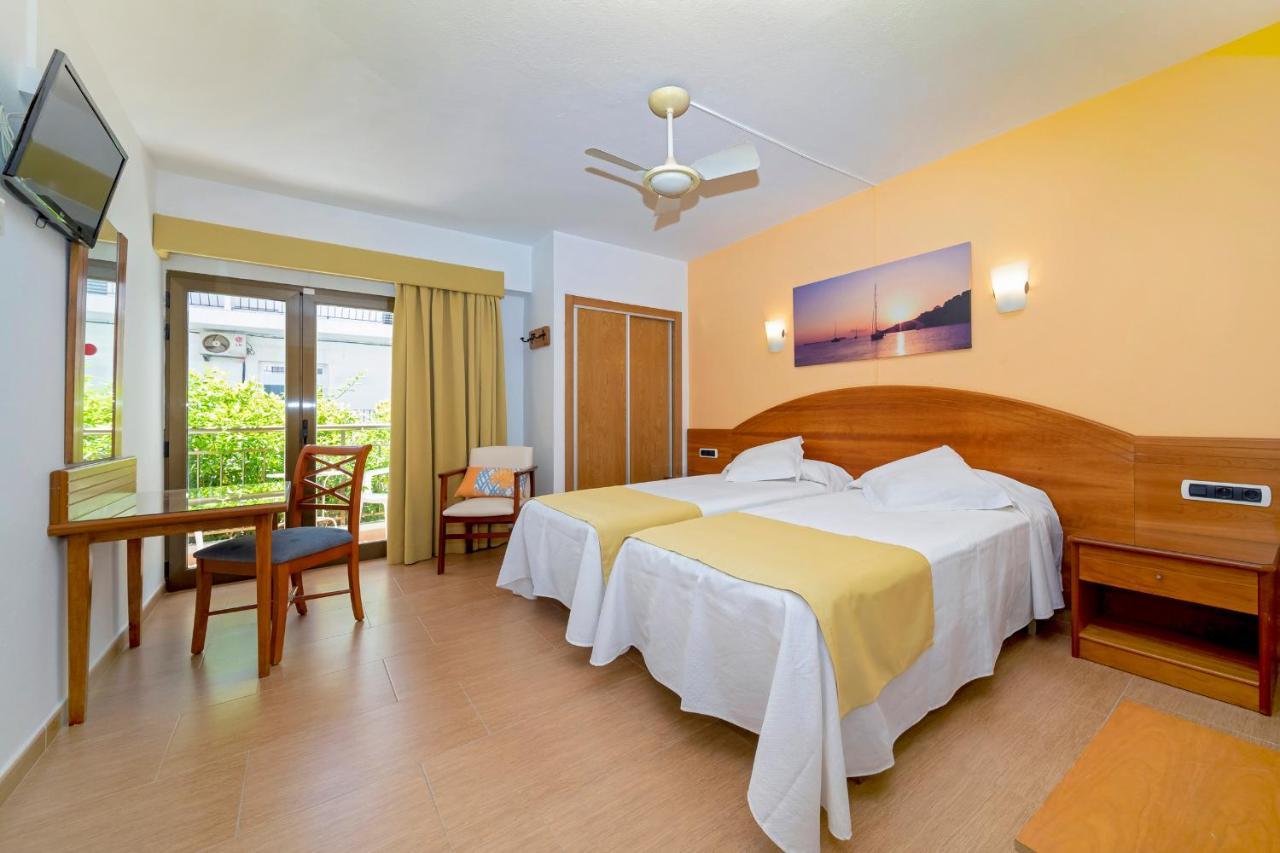 Hostal Manolita San Antonio  Exteriér fotografie