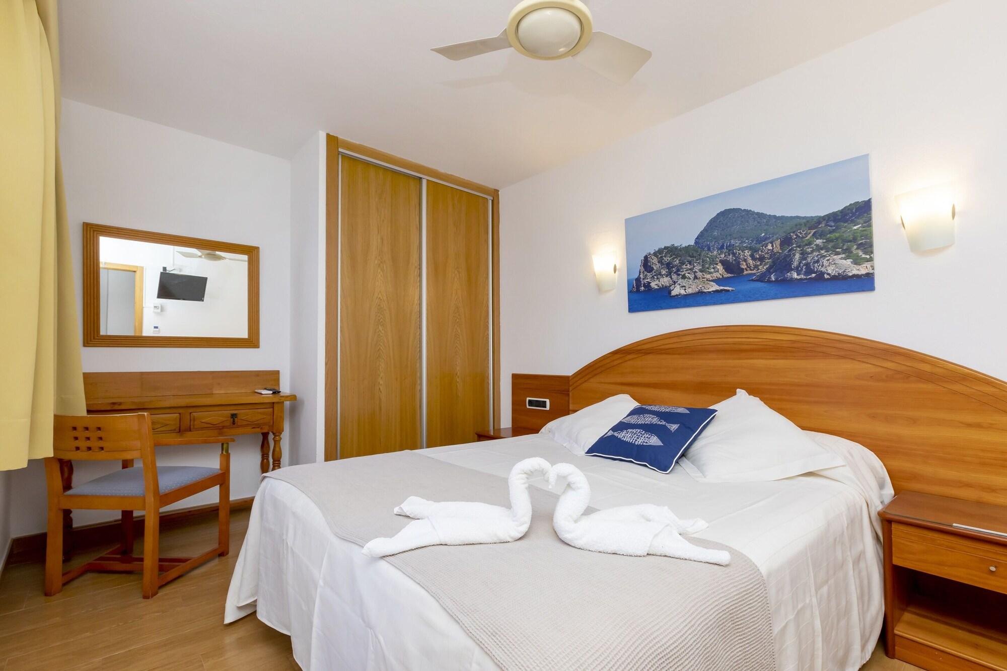 Hostal Manolita San Antonio  Exteriér fotografie