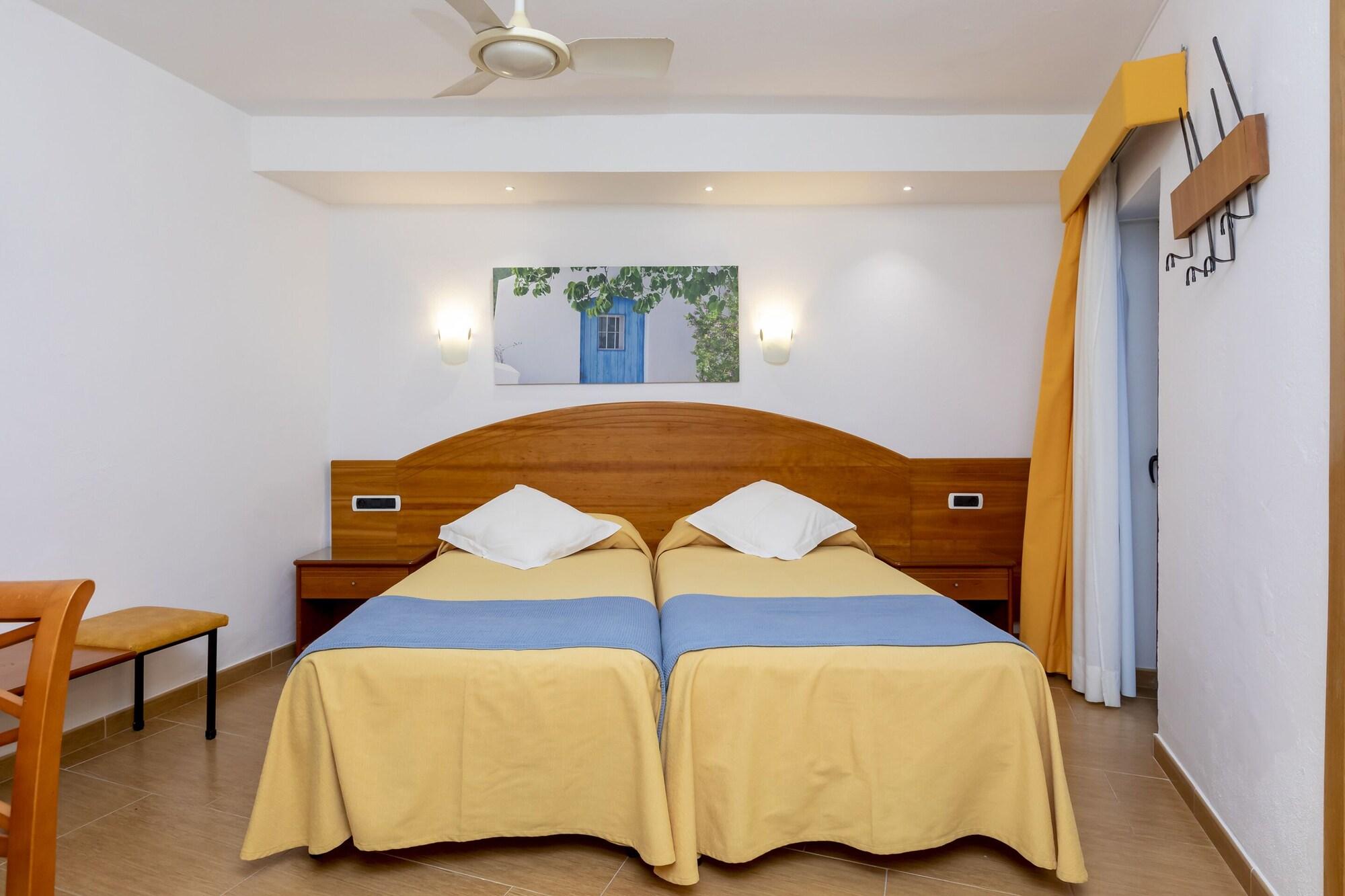 Hostal Manolita San Antonio  Exteriér fotografie