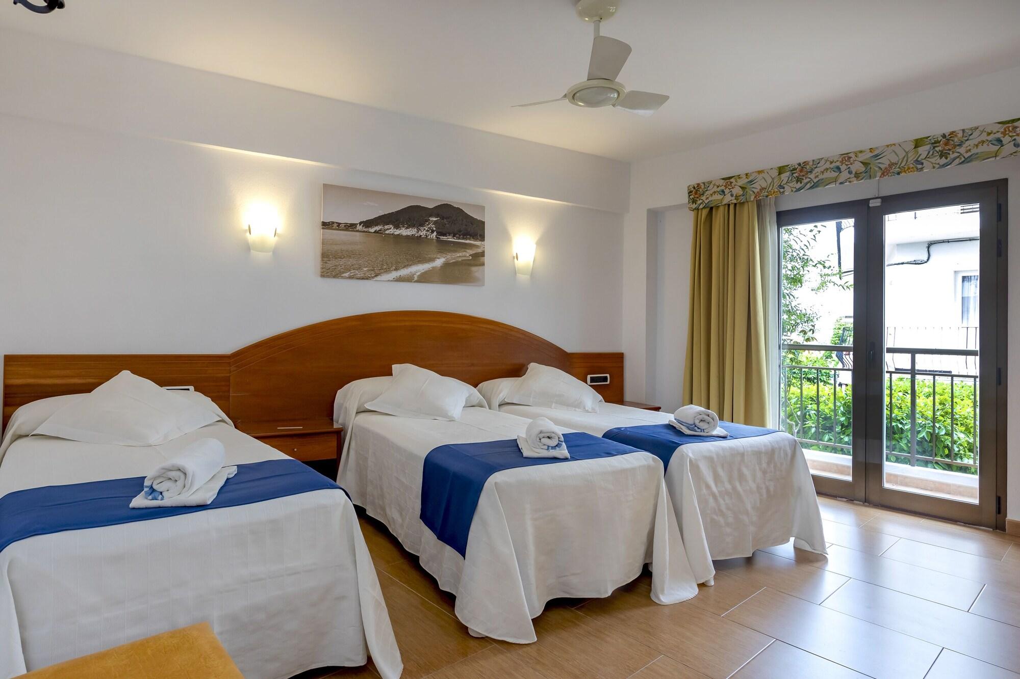 Hostal Manolita San Antonio  Exteriér fotografie