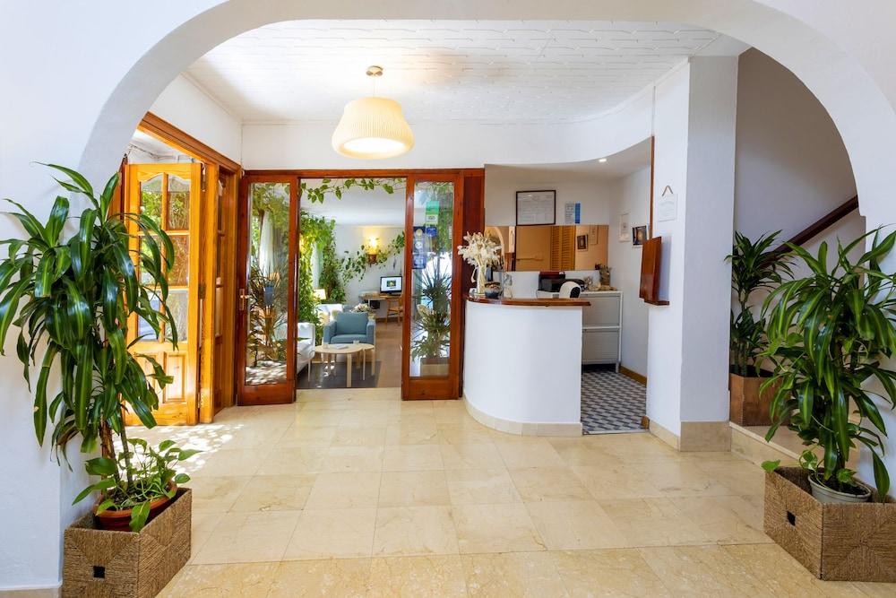 Hostal Manolita San Antonio  Exteriér fotografie