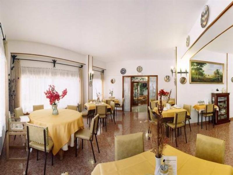 Hostal Manolita San Antonio  Exteriér fotografie